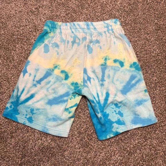 Nike Men’s Blue and Yellow Tie-Dye Shorts size M - Picture 11 of 11